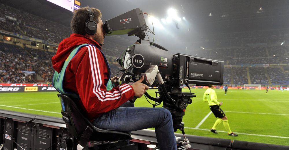 Sport programmes. Cameraman Дафук бум. Cameraman Headphones. Football Camera Arm. TV Sport programme.